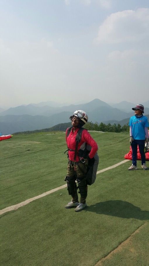 paragliding in south korea